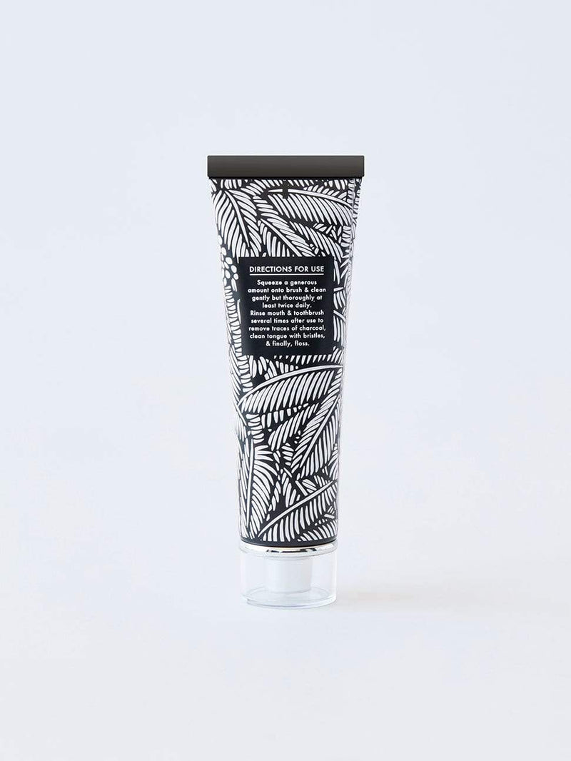 LOVEBYT Toothpaste CHARCOAL & MINT - smooth & fresh