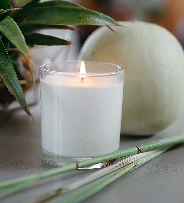 NEW- Australian Bush 320g Glass Candle